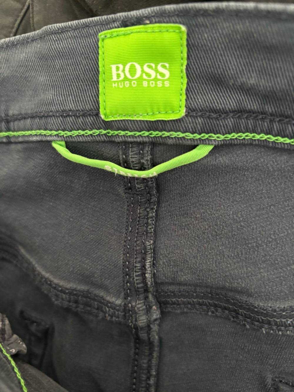 Hugo Boss Slim Straight Jeans in Dark Navy 36/35 - Picture 5 of 6